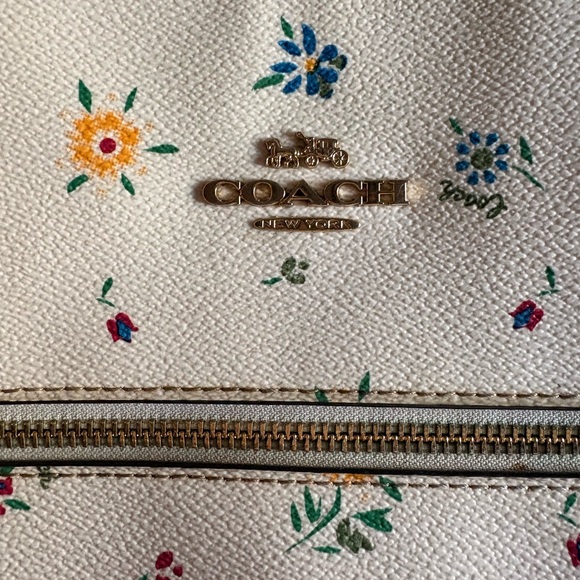 Coach Floral Print Tote Bag Limited Edition Large Shoulder Bag - Picture 6 of 7